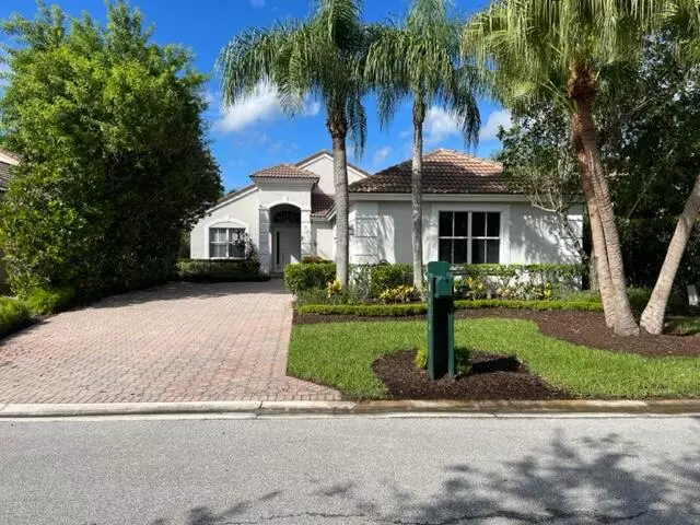 8174 Cypress Point RD, West Palm Beach, FL 33412