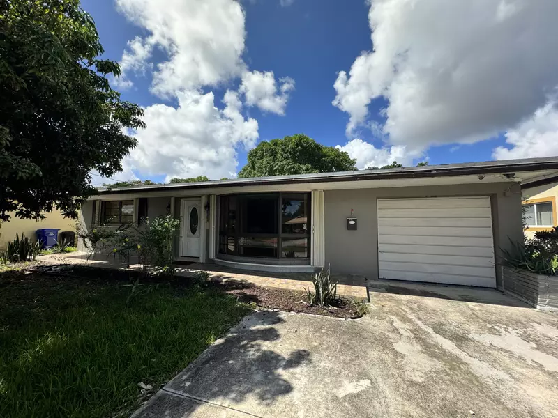 3904 S Lake TER, Miramar, FL 33023