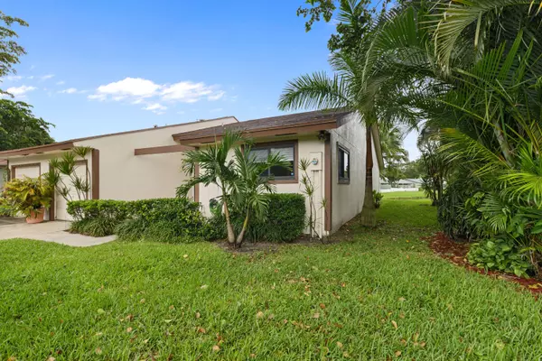 Boynton Beach, FL 33426,5 Mayfair LN