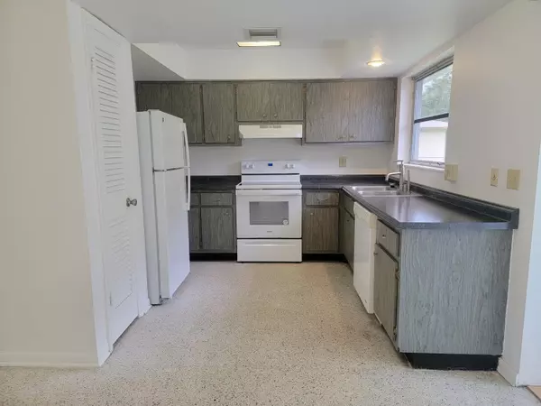 Port Saint Lucie, FL 34983,224 NE Solida DR