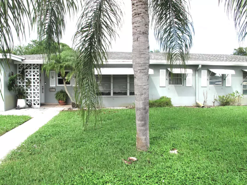 917 S Drive DR B, Delray Beach, FL 33445