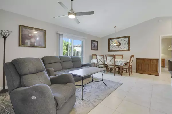 Port Saint Lucie, FL 34987,2533 SW Import DR