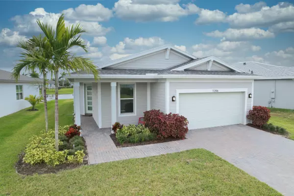 11396 SW Lyra DR, Port Saint Lucie, FL 34987