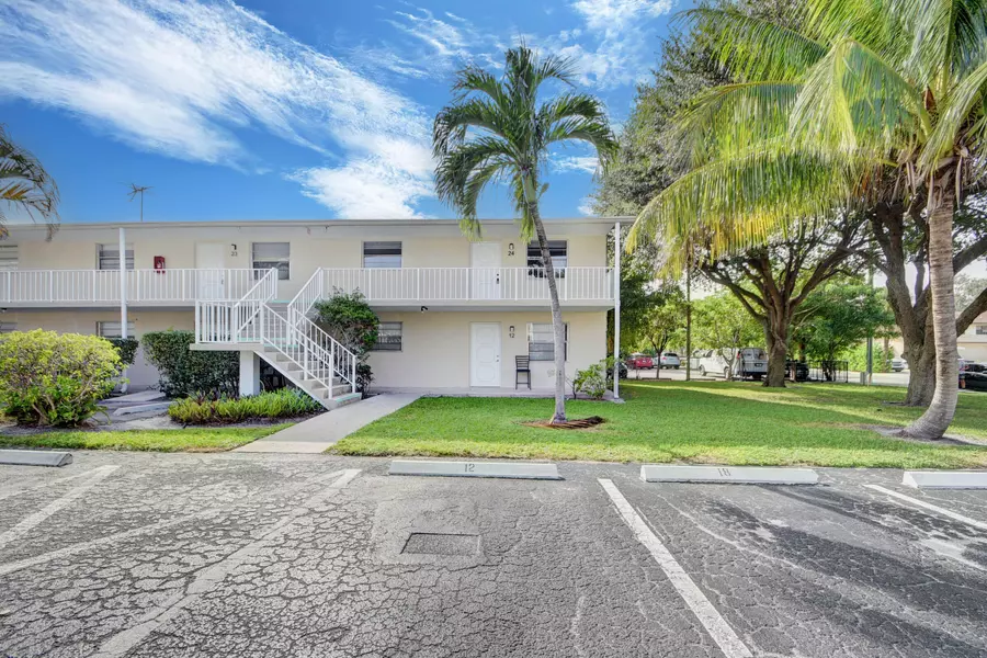 1733 N 3rd AVE 24, Lake Worth Beach, FL 33460