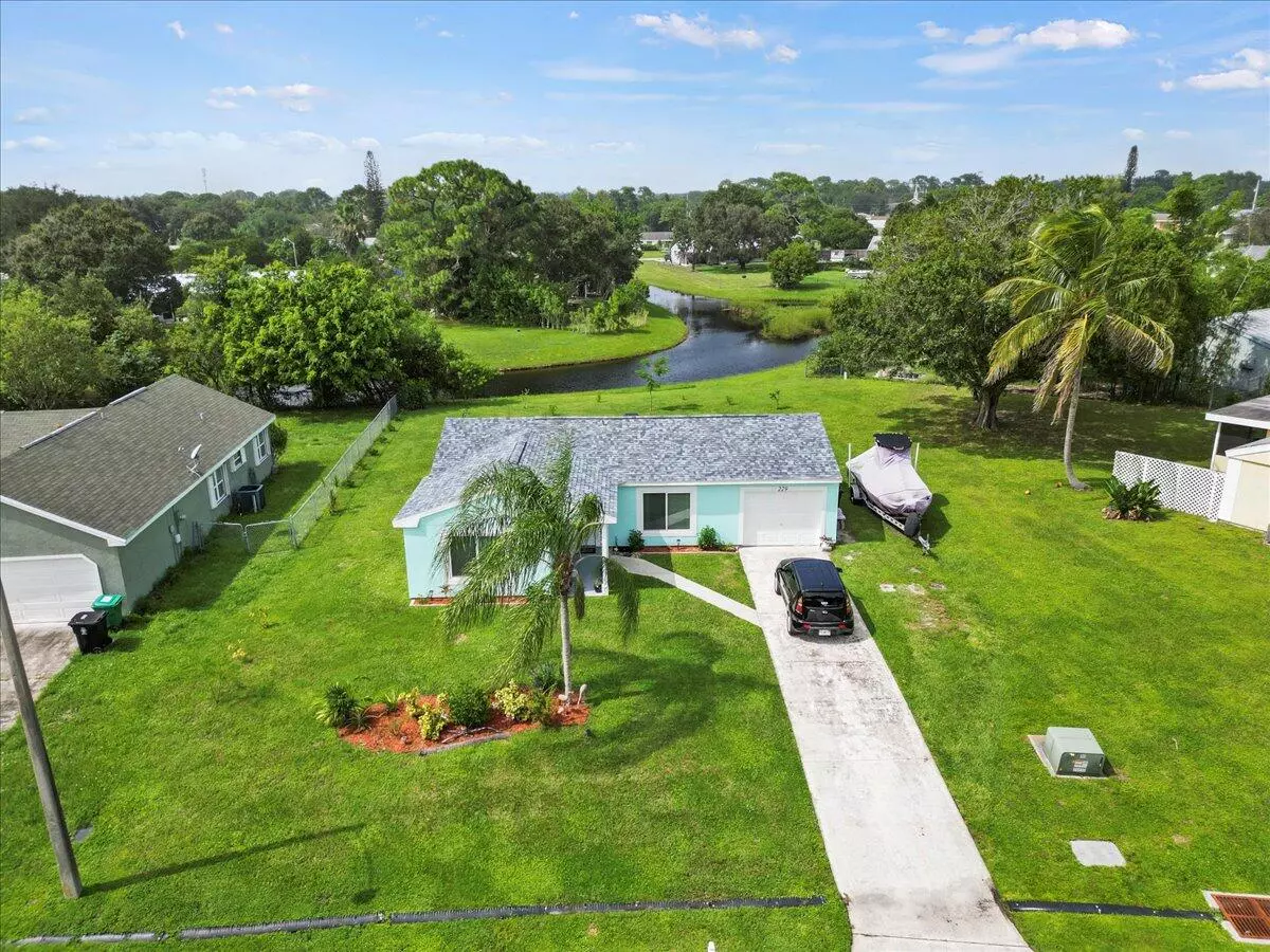 Port Saint Lucie, FL 34953,229 SW Kimball CIR