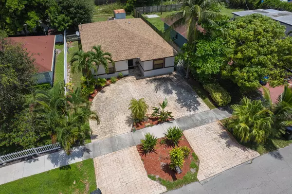 355 NW 5th AVE, Delray Beach, FL 33484