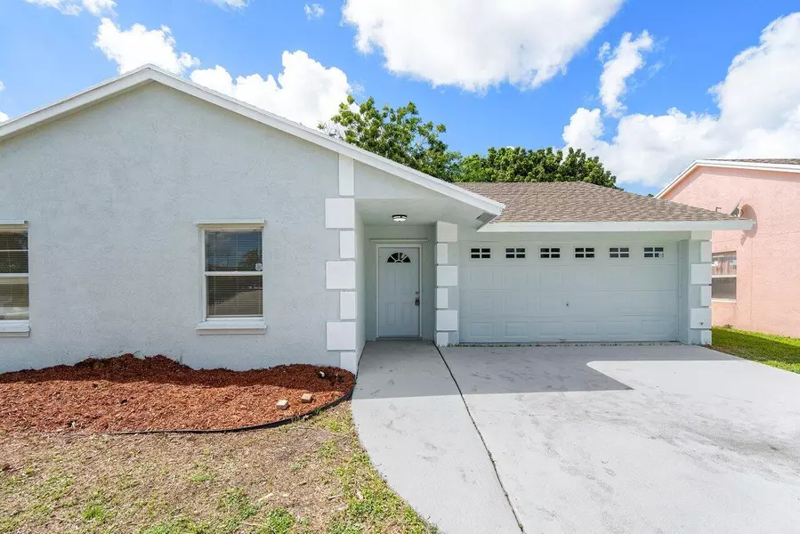 5213 Blueberry Hill AVE, Lake Worth, FL 33463