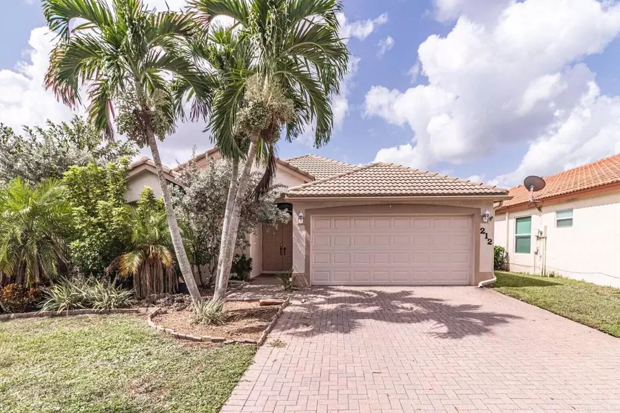 212 Preserve CT, Royal Palm Beach, FL 33411