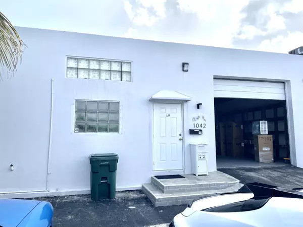 1042 NE 43 CT, Oakland Park, FL 33334