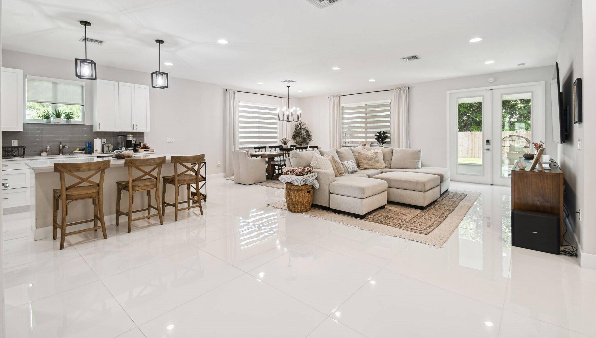 2273 SE Belvedere ST, Port Saint Lucie, FL 34984