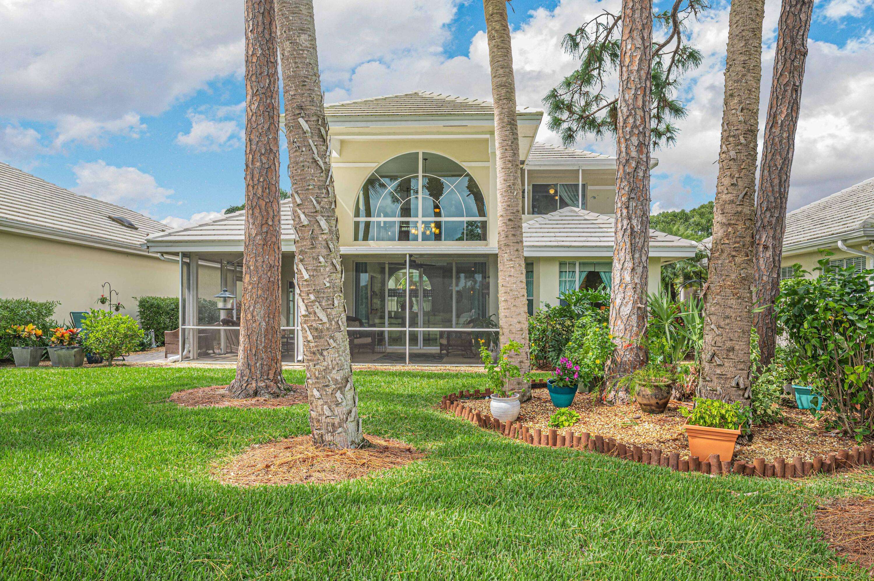 435 SW Fairway LNDG, Port Saint Lucie, FL 34986
