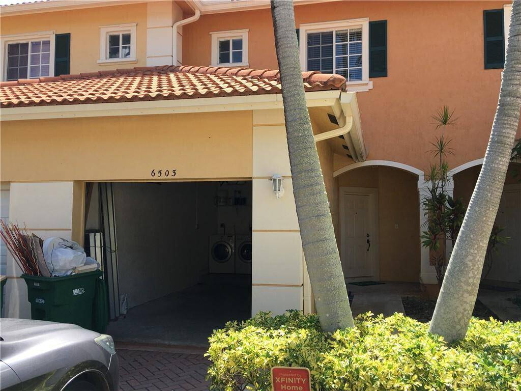 6503 Catalina LN, Tamarac, FL 33321