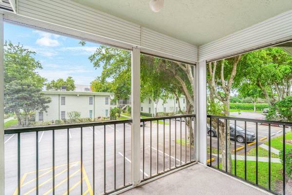 Delray Beach, FL 33446,7531 S Oriole BLVD 201