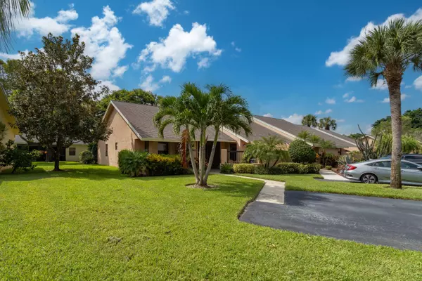 Boca Raton, FL 33498,10972 Water Oak MNR