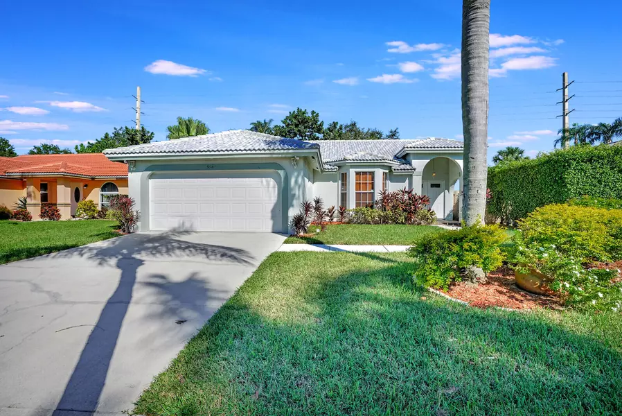 5041 Rosen BLVD, Boynton Beach, FL 33472