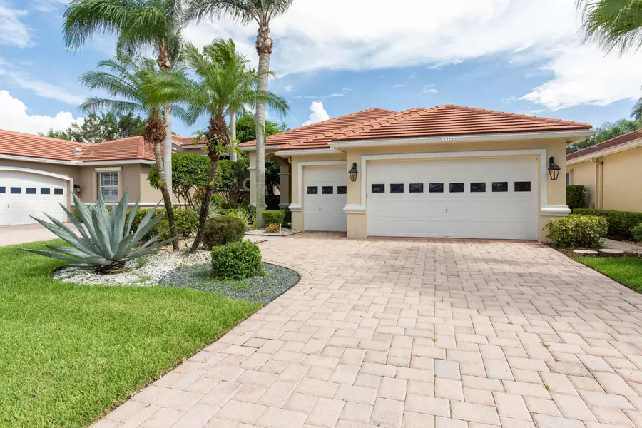 4446 Hazleton LN, Lake Worth, FL 33449