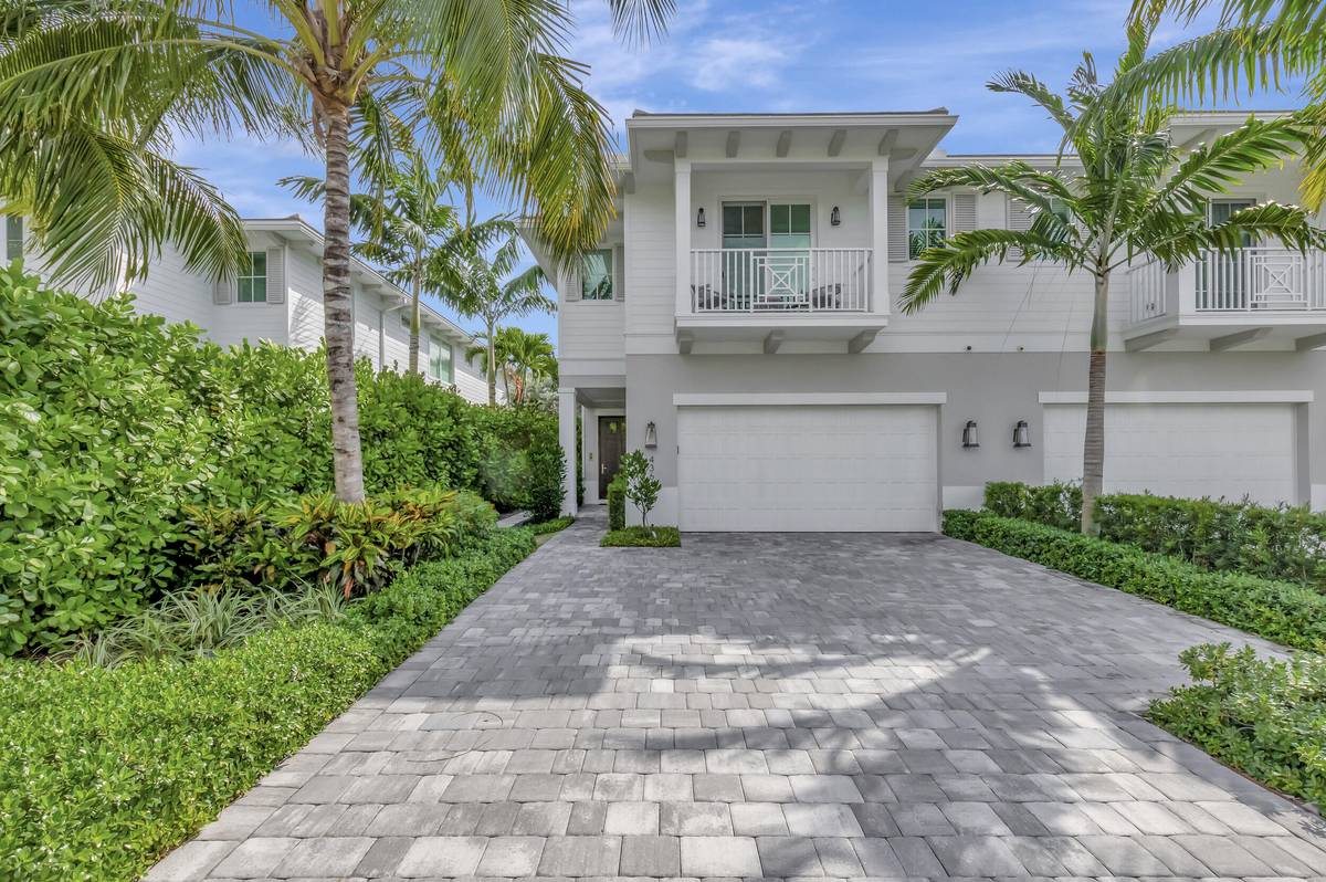 Boca Raton, FL 33432,436 NE Wavecrest WAY