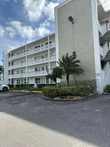 442 Wellington H 442, West Palm Beach, FL 33417