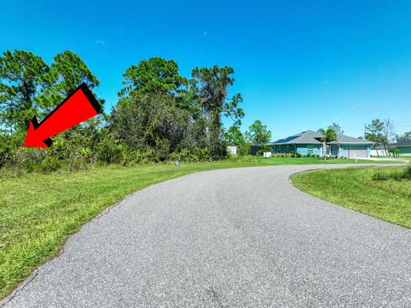 Sebring, FL 33872,5515 Savona DR