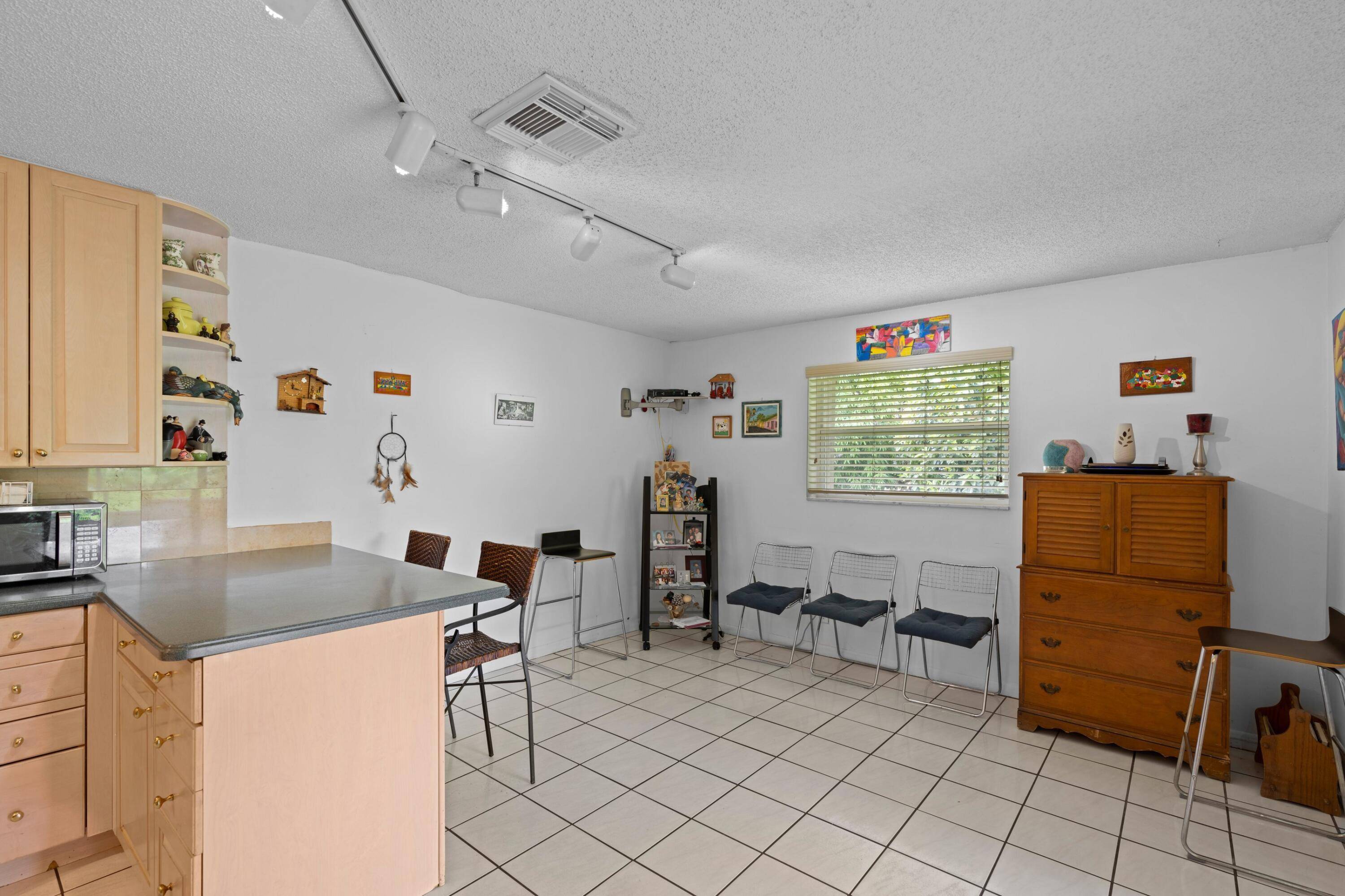Coral Springs, FL 33065,3760 NW 114th LN