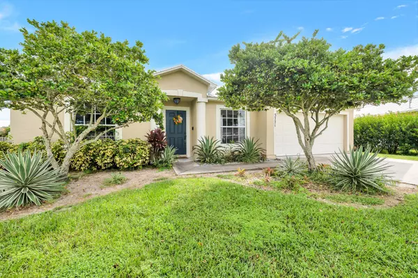 5771 NW Canada ST, Port Saint Lucie, FL 34986