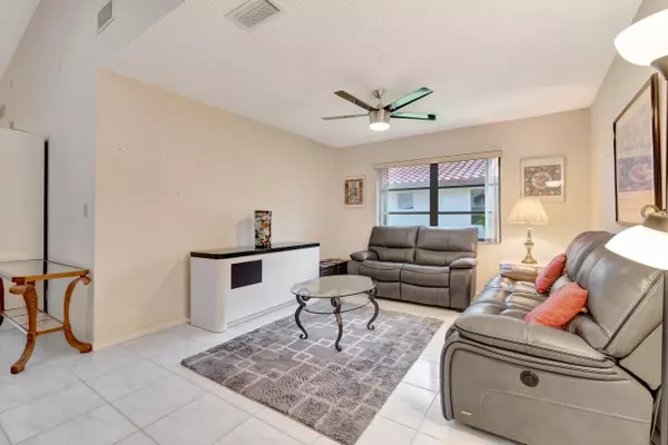 Delray Beach, FL 33484,6346 Royal Manor CIR