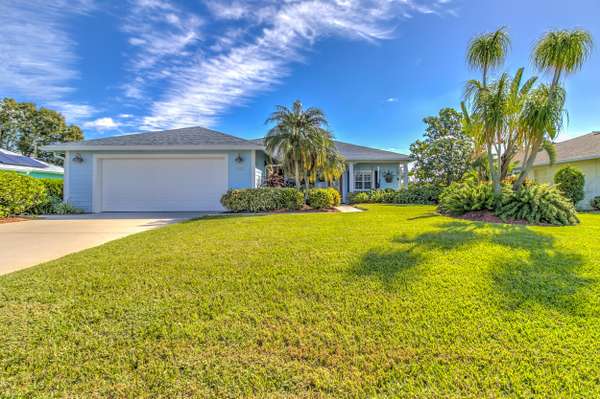 2125 SE Stargrass ST, Port Saint Lucie, FL 34984