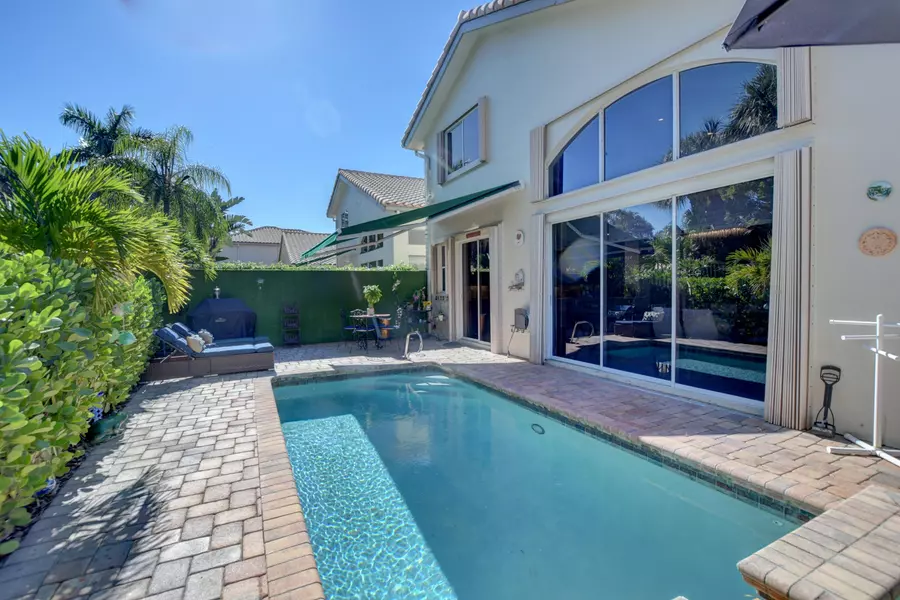 5350 NW 26th CIR, Boca Raton, FL 33496