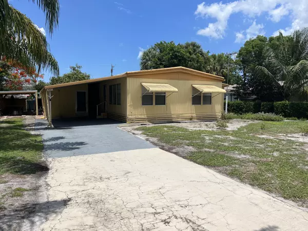 Stuart, FL 34994,337 SE Tejon ST