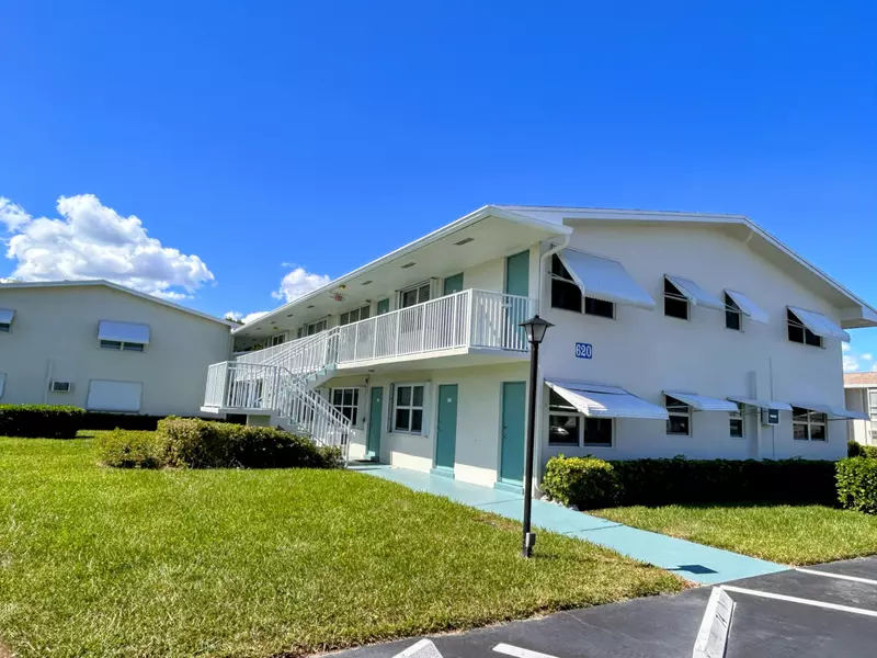 620 Horizons W 111, Boynton Beach, FL 33435