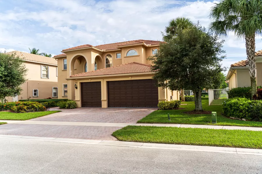 9962 Via Amati, Lake Worth, FL 33467