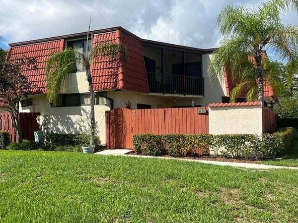 3814 Victoria DR, West Palm Beach, FL 33401