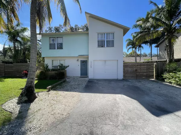 17369 Sentimental Journey,  Jupiter,  FL 33458