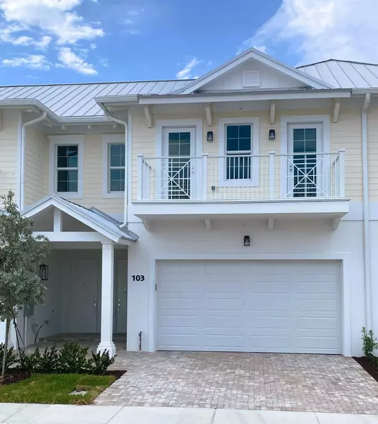 103 Royal Palm CIR, Tequesta, FL 33469