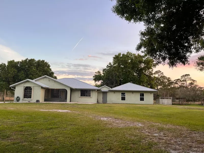 17910 NW 96th ST, Okeechobee, FL 34972