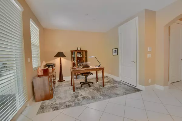 Boca Raton, FL 33487,5545 NE Trieste WAY