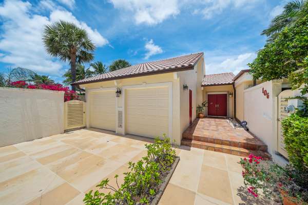 Jupiter, FL 33477,106 Goldfish LN