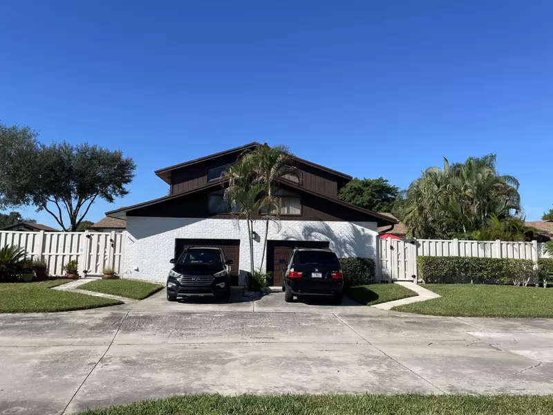 9767 Boca Gardens Pkwy B, Boca Raton, FL 33496