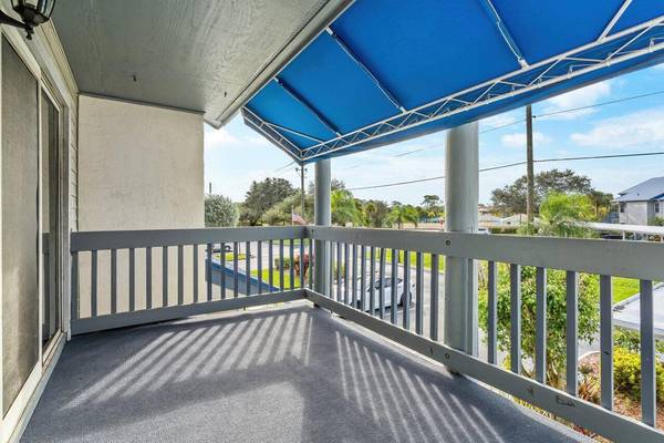 Jensen Beach, FL 34957,1617 NE Nautical PL 908