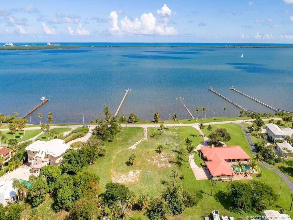 Fort Pierce, FL 34982,2829 S Indian River DR