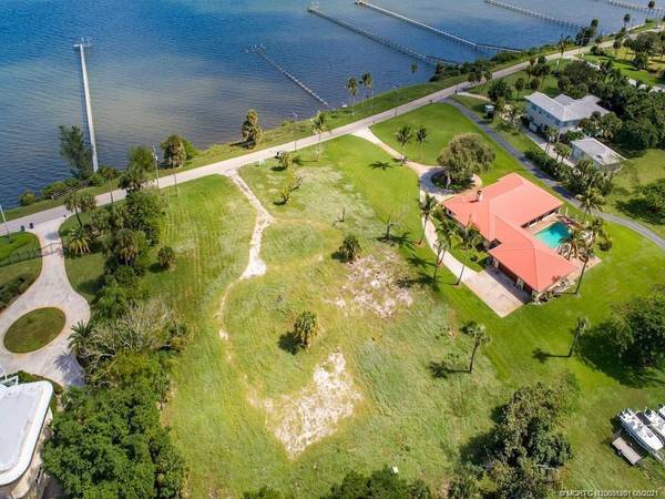 Fort Pierce, FL 34982,2829 S Indian River DR