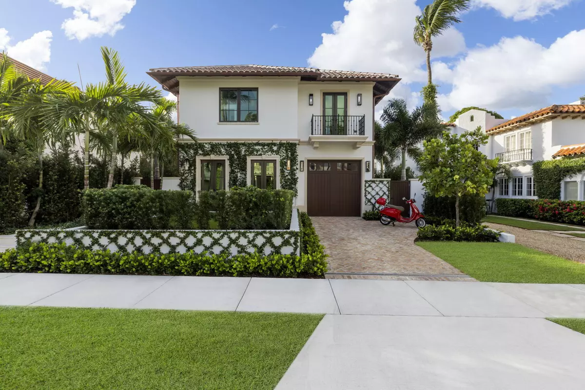 Palm Beach, FL 33480,218 Everglade AVE