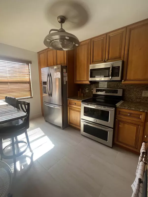 Boca Raton, FL 33434,1038 Wolverton B