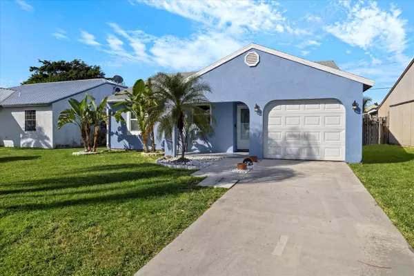 Stuart, FL 34997,5878 SE Mitzi LN