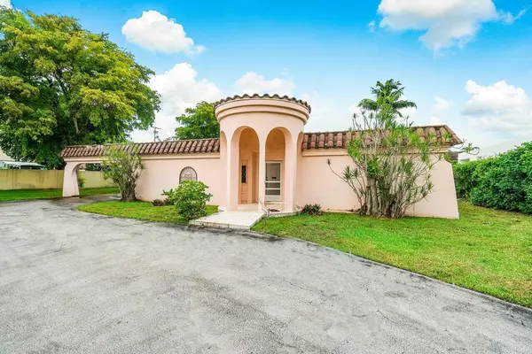 1060 Spanish River RD, Boca Raton, FL 33432