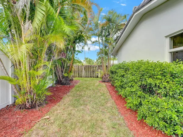 Lighthouse Point, FL 33064,4421 NE 27th TER