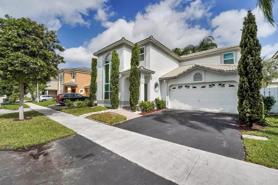 4221 NW 55th DR, Coconut Creek, FL 33073