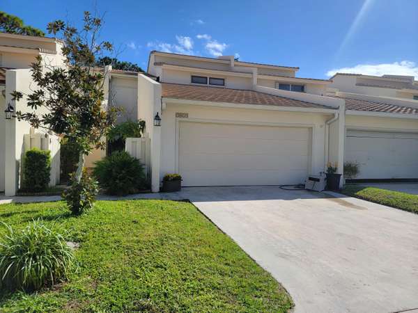 7013 Edgemere TER,  Palm Beach Gardens,  FL 33410