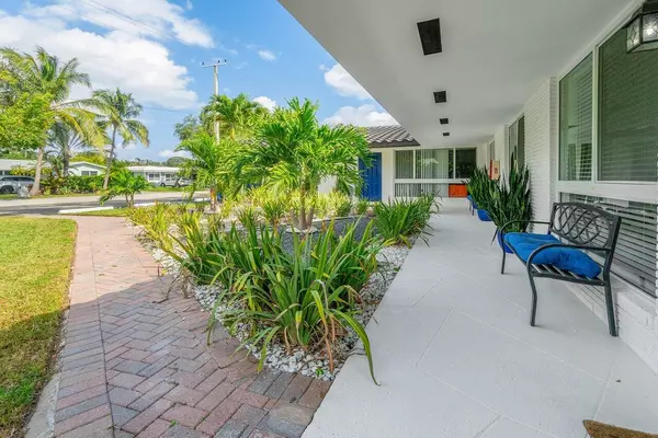 Lighthouse Point, FL 33064,1910 NE 28th CT 1-3