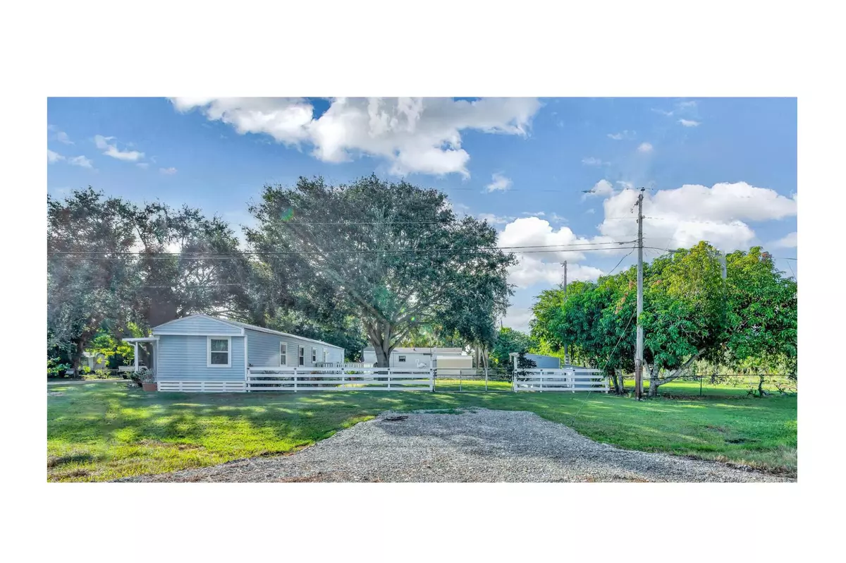 Fort Pierce, FL 34946,4910 Deanna LN